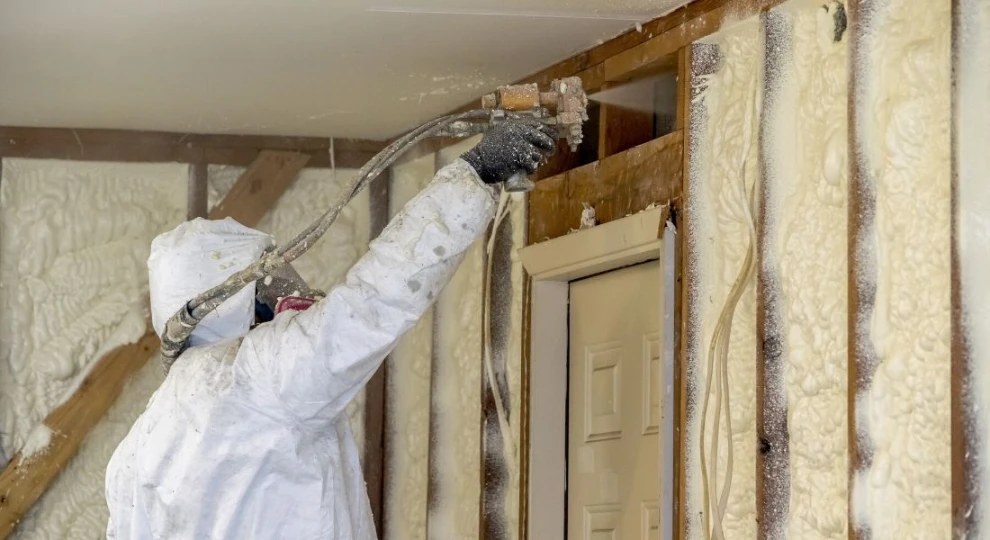 Spray Foam Insulation Spray Foam Insulation